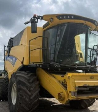 Зерноуборочный комбайн New Holland CX 8.80, 2022 г.в, б/у