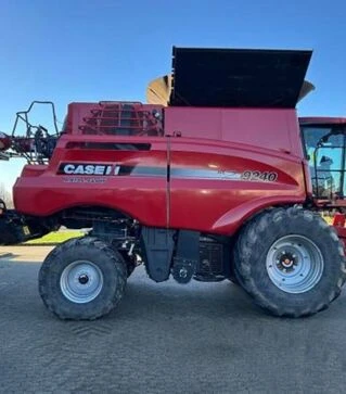 Зерноуборочный комбайн Case IH 9230, 2017 г.в, 2025 м/ч, б/у
