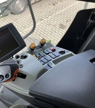 Зернозбиральний комбайн Claas Lexion 770TT, 2013 р.в, 3344 м/год, б/в