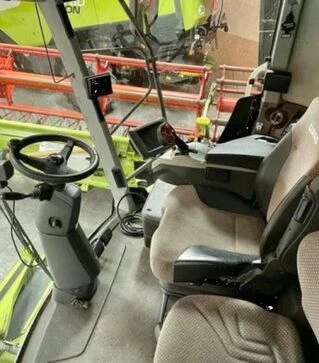 Зерноуборочный комбайн Claas Lexion 770, 2011 г.в, 2300 м/ч, б/у