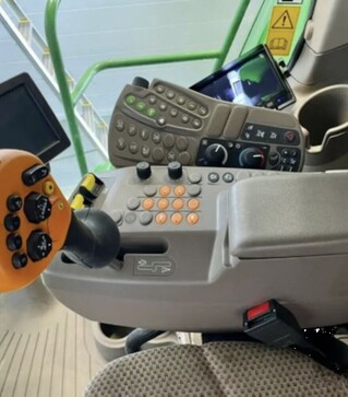 Зерноуборочный комбайн John Deere S670i, 2014 г.в, 1100 м/ч, б/у