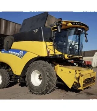 Зернозбиральний комбайн New Holland CR 8.90, 2016 р.в, 2455 м/год, б/в