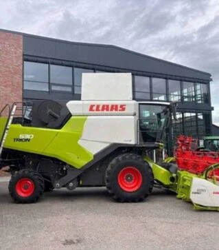 Зернозбиральний комбайн Claas Trion 530, 2022 р.в, 157 м/год, б/в