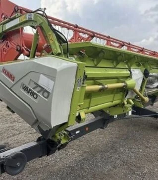 Зернозбиральний комбайн Claas Lexion 7400, 2021 р.в, 1070 м/год, б/в