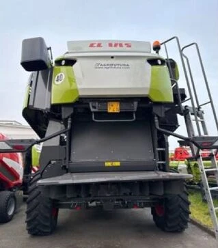 Зерноуборочный комбайн Claas Lexion 7400, 2023 г.в, 990 м/ч, б/у