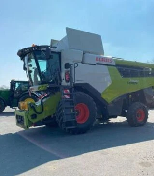 Зернозбиральний комбайн Claas Lexion 7400, 2020 р.в, 1145 м/год, б/в
