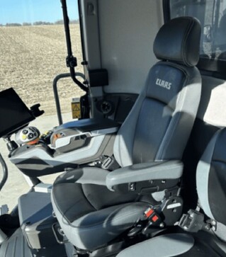 Зернозбиральний комбайн Claas Lexion 8700TT, 2021 р.в, 1173 м/год, б/в