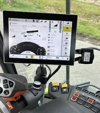 Зернозбиральний комбайн Claas Trion 730, 2023 р.в, 216 м/год, б/в