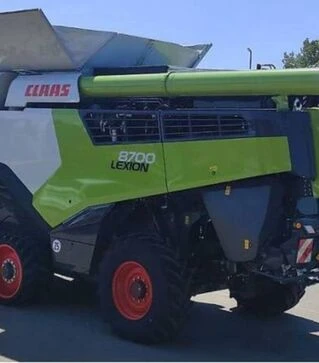 Зерноуборочный комбайн Claas Lexion 8700TT, 2022 г.в.