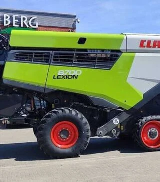 Зерноуборочный комбайн Claas Lexion 8700TT, 2022 г.в.