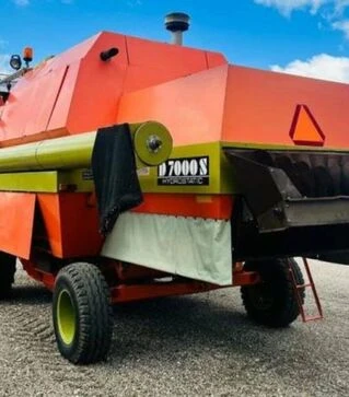 Зернозбиральний комбайн Dronningborg D 7000 S м/год, б/в