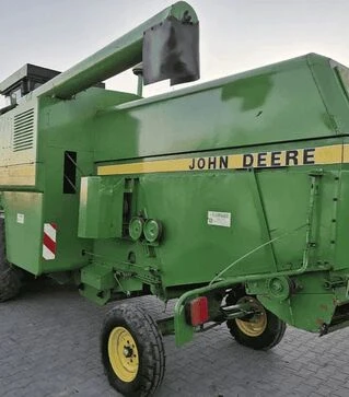 Зерноуборочный комбайн John Deere 1052, 1984 г.в, 5000 м/ч, б/у