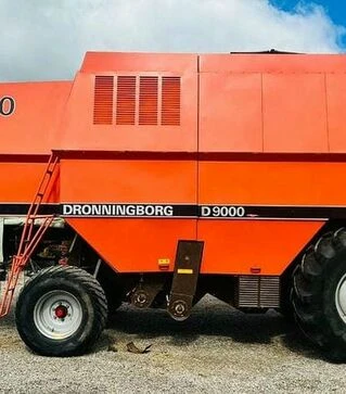 Зерноуборочный комбайн Dronningborg D9000, 2000 г.в, 5000 м/ч, б/у