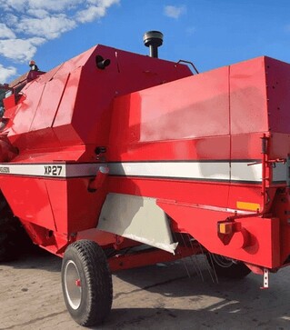 Зерноуборочный комбайн Massey Ferguson 27 XP, 1990 г.в, 5000 м/ч, б/у