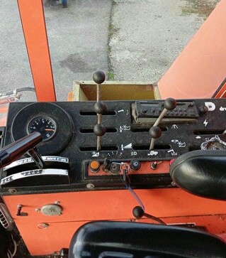 Зерноуборочный комбайн Dronningborg D7000, 1986 г.в, 5000 м/ч, б/у