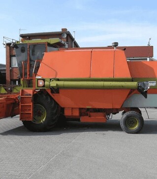 Зерноуборочный комбайн Dronningborg D7000, 1986 г.в, 5000 м/ч, б/у