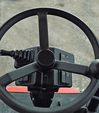 Зерноуборочный комбайн Massey Ferguson 7238, 2001 г.в, 1608 м/ч, б/у