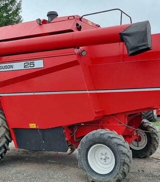 Зернозбиральний комбайн Massey Ferguson 25, 1997 р.в, 2214 м/год, б/в