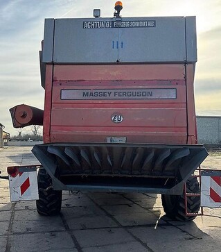 Зернозбиральний комбайн Massey Ferguson 7274, 2001 р.в, 3854 м/год, б/в
