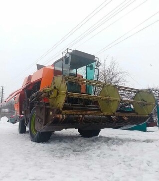 Зернозбиральний комбайн Dronningborg D4500, 1986 р.в., 5000 м/год, б/в