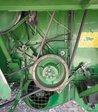 Зерноуборочный комбайн John Deere 1075, 1984 г.в, 5000 м/ч, б/у