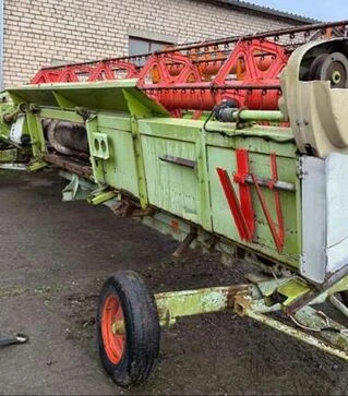 Зерноуборочный комбайн Claas Lexion 460, 1999 г.в, 6002 м/ч, б/у