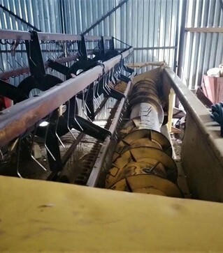 Зерноуборочный комбайн New Holland TC 57, 1997 г.в, 2826 м/ч, б/у