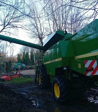 Зерноуборочный комбайн John Deere 2264, 2000 г.в, 5000 м/ч, б/у