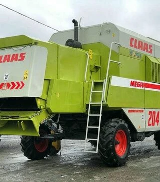 Зерноуборочный комбайн Claas Mega 204, 1998 г.в, 5360 м/ч, б/у