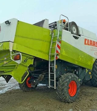 Зерноуборочный комбайн Claas Lexion 460, 2001 г.в, 4810 м/ч, б/у