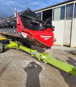 Зерноуборочный комбайн Claas Lexion 460, 2001 г.в, 6900 м/ч, б/у