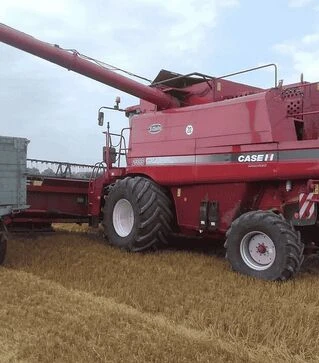 Зерноуборочный комбайн Case IH 2388, 2004 г.в, 5599 м/ч, б/у