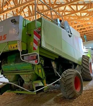 Зерноуборочный комбайн Claas Lexion 480, 2001 г.в, 4327 м/ч, б/у