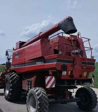 Зерноуборочный комбайн Case IH 2388, 2004 г.в, 2790 м/ч, б/у