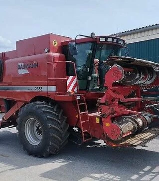 Зерноуборочный комбайн Case IH 2388, 2004 г.в, 2790 м/ч, б/у