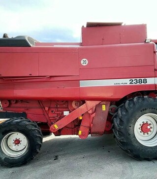 Зернозбиральний комбайн Case IH 2388, 2002 р.в, 3720 м/год, б/в