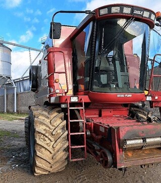 Зерноуборочный комбайн Case IH 2388, 2005 г.в, 3950 м/ч, б/у