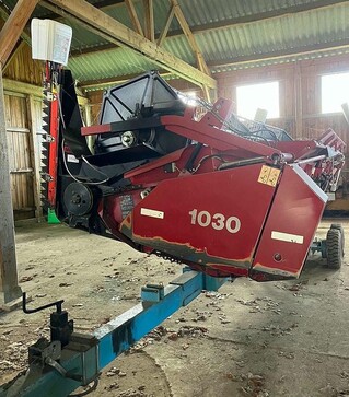 Зерноуборочный комбайн Case IH 2388, 2003 г.в, 3490 м/ч, б/у