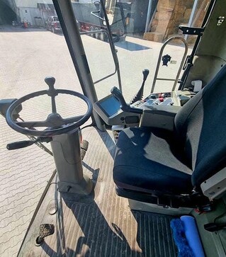 Зернозбиральний комбайн CAT Lexion 460, 4750 м/год, б/в