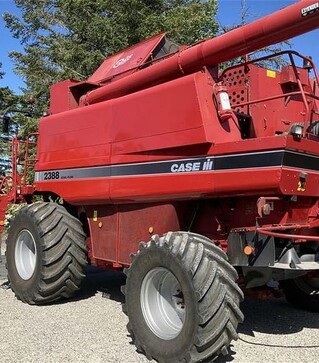 Зернозбиральний комбайн Case IH 2388, 2004 р.в, 3382 м/год, б/в
