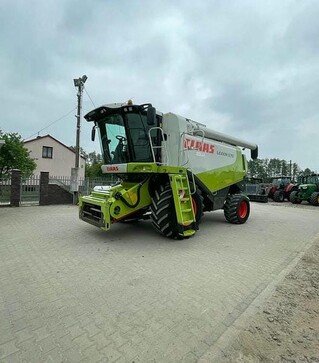 Зернозбиральний комбайн Claas Lexion 570, 2006 р.в, 3534 м/год, б/в