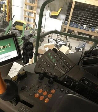 Зерноуборочный комбайн John Deere S680, 2012 г.в, 3618 м/ч, б/у
