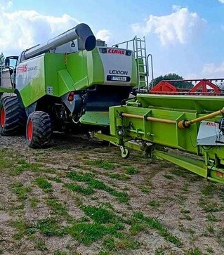 Зернозбиральний комбайн Claas Lexion 570, 2004 р.в, 3500 м/год, б/в