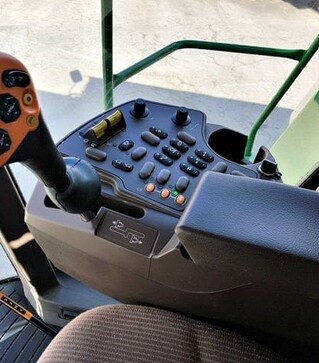Зерноуборочный комбайн John Deere 9640i WTS, 2006 г.в, 2420 м/ч, б/у