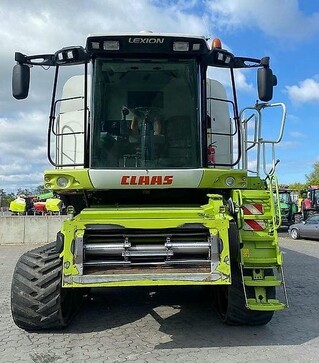 Зернозбиральний комбайн Claas Lexion 600 TT, 2010 р.в, 2455 м/год, б/в