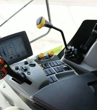 Зерноуборочный комбайн Claas Tucano 440, 2013 г.в, 2456 м/ч, б/у