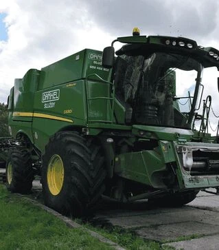 Зерноуборочный комбайн John Deere S680, 2015 г.в, 4747 м/ч, б/у