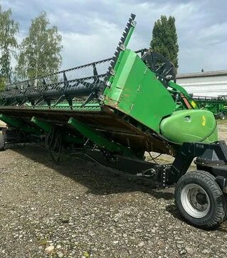 Зерноуборочный комбайн John Deere S680, 2015 г.в, 4747 м/ч, б/у