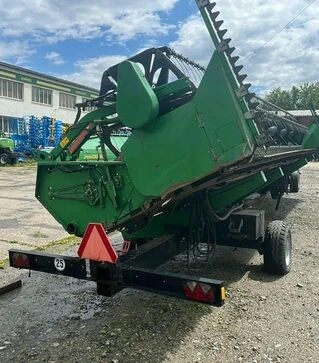 Зерноуборочный комбайн John Deere S680, 2015 г.в, 4747 м/ч, б/у
