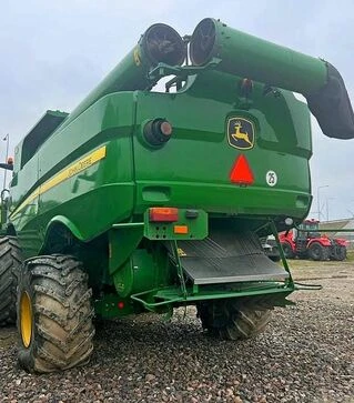 Зерноуборочный комбайн John Deere S680, 2012 г.в, 2250 м/ч, б/у